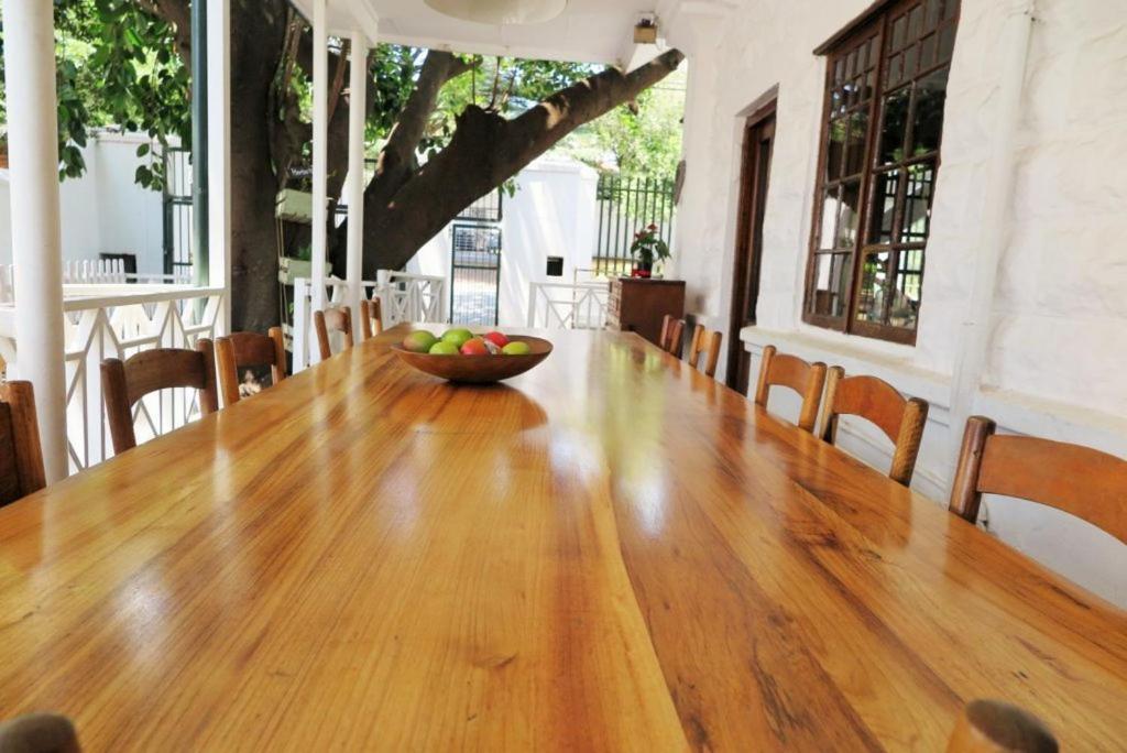 Sandton Farmhouse ヨハネスブルグ エクステリア 写真
